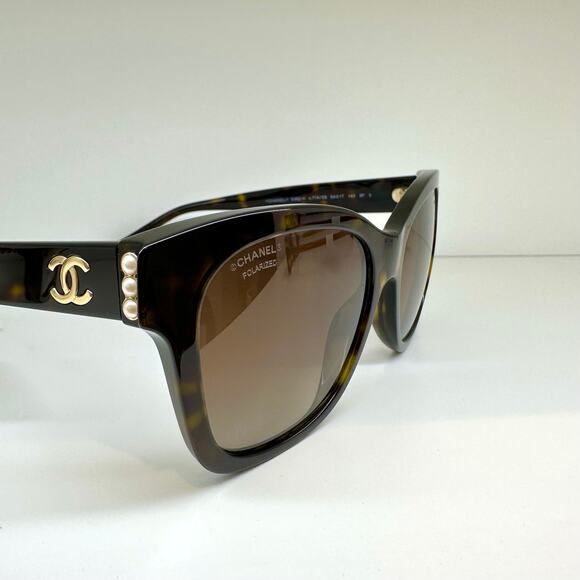 NEW CHANEL Sunglasses Polarized - Picture 4 of 9